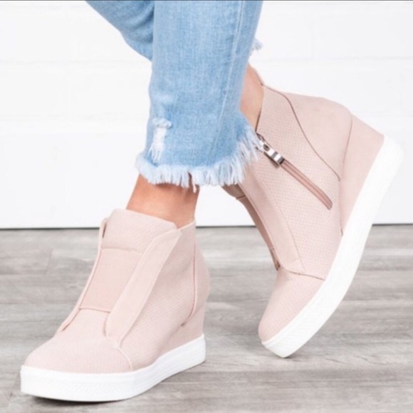 Shoes - SALE LAST PAIR BLUSH WEDGE SNEAKERS MUST HAVE